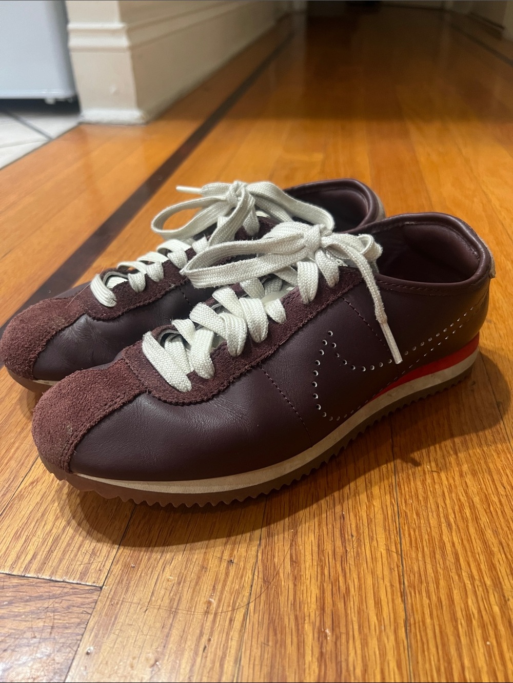 Nike Cortez
Burgundy Crush Perforated Swoosh (Women's)